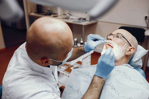 种植牙植骨手术是什么