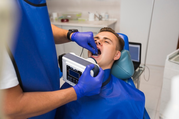 如何选择合适的牙科诊所与医生