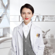 左伊博