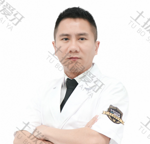 李泓甫