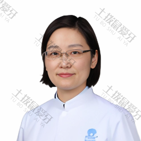 陈伟