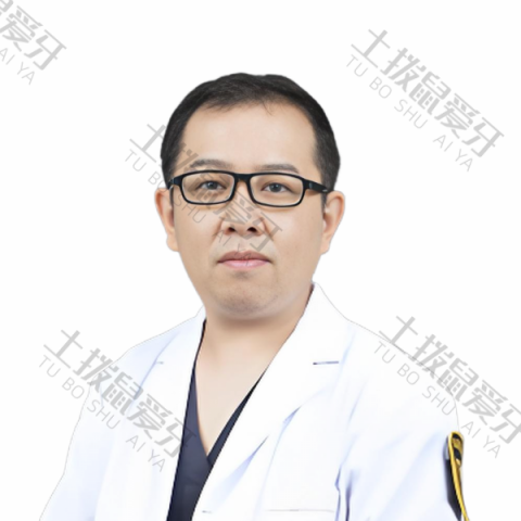 李根