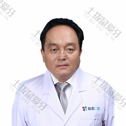 李强