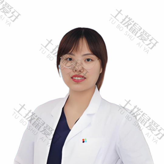 潘悦