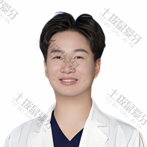 莫毅坚