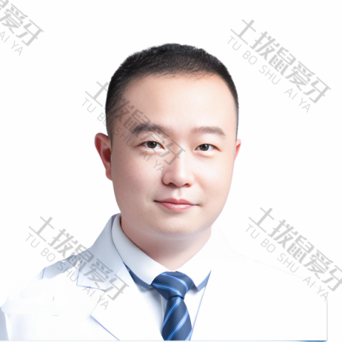 李辰