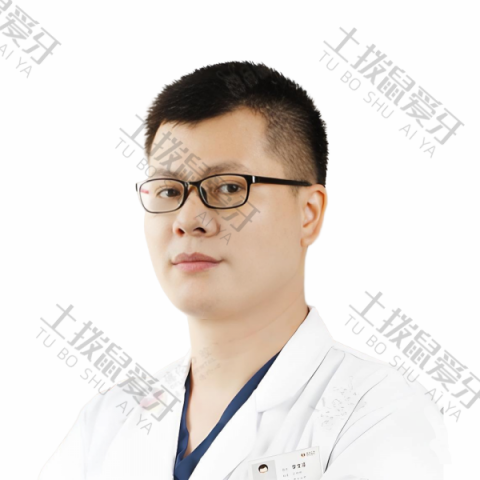 李金凌