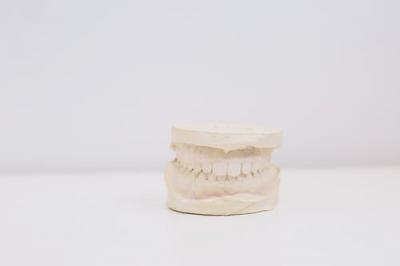 牙齿咬合面是什么，一共有几个面