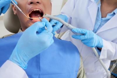 良心牙医不建议做全瓷牙的原因是什么？做了全瓷牙的牙龈之后都会萎缩吗？