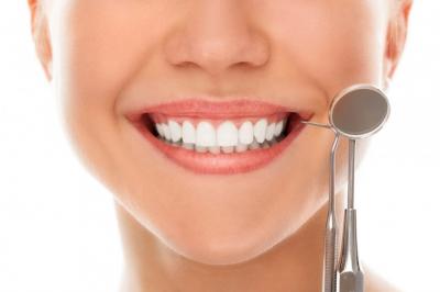 牙齿表面有黑线是怎么回事？牙齿有黑线需要治疗吗？