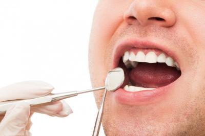 牙齿矫正年纪限制条件，牙齿反颌30岁还能矫正吗？