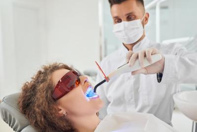 现在种牙一颗多少钱一颗 2024口腔治疗在什么价位是合理的？