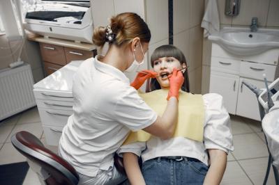 巴氏刷牙法真的可以保护牙齿吗？哪些自然方法可以帮助口腔自我修复？