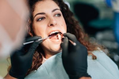 牙齿矫正过一次还能再矫正吗，38岁再次矫正牙齿的危害和影响？