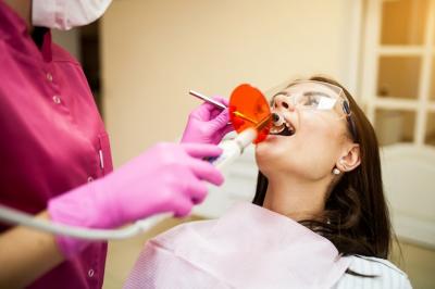 大连牙齿美容一般需要做手术吗？美化牙齿后能否立刻吃冰的热的食物？