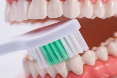 电动牙刷真比普通牙刷好用吗？科学合理的使用方法才是最重要的