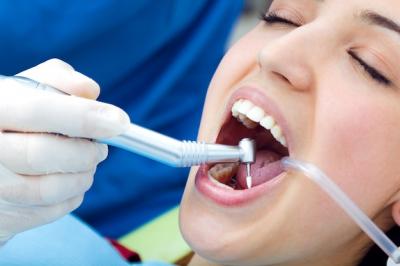 新种植的牙齿为什么会掉落？四种常见的种植牙失败原因