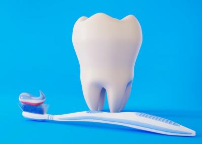 正畸牙齿变黄如何洁白，牙齿黄是什么原因引起的？