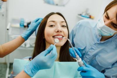 镶牙过程详解，了解无出血的整个过程