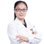 完成近500例成功案例，深受顾客欢迎的广州德伦口腔李藏珍医生