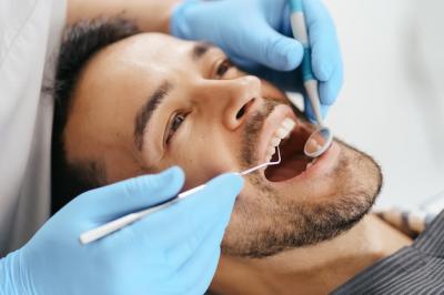 隐形矫正牙齿有哪些优势？矫正牙齿后要怎么清洁？