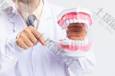 常见的补牙材料有哪些？补牙后需要注意哪些事项？